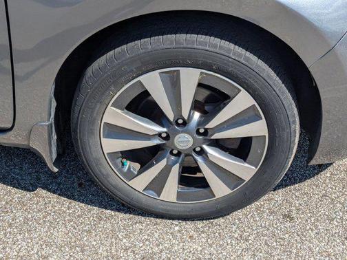 2015 Nissan Leaf SL