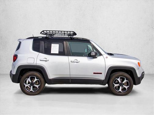 Glacier Metallic Clearcoat 2019 Jeep Renegade Trailhawk