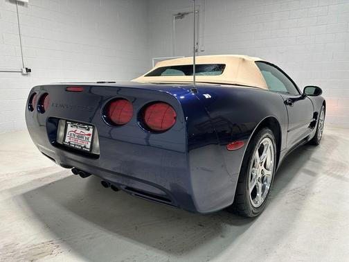 2000 Chevrolet Corvette Base