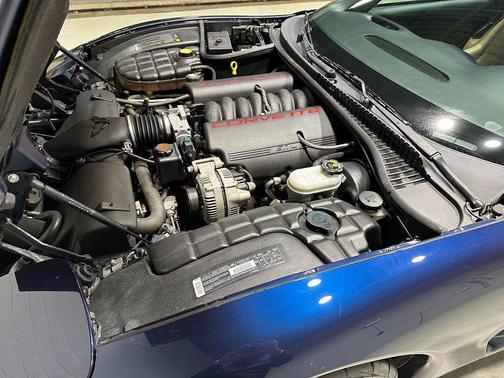 2000 Chevrolet Corvette Base