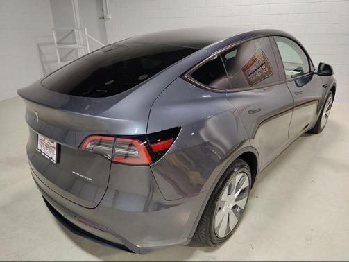 2023 Tesla Model Y Long Range Dual Motor All-Wheel Drive