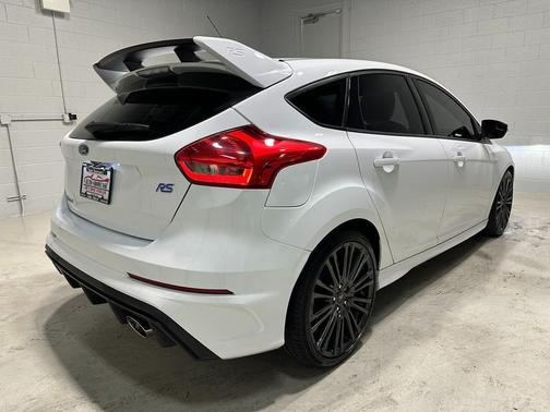 2017 Ford Focus RS Base
