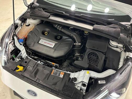 2017 Ford Focus RS Base