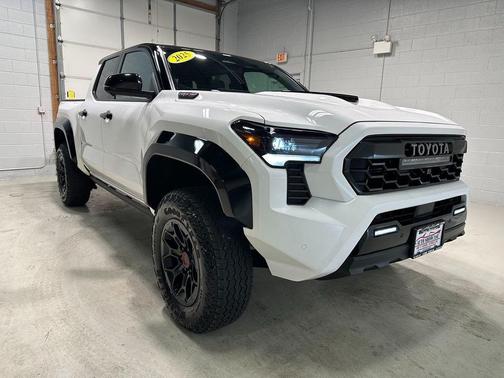 2025 Toyota Tacoma TRD Sport