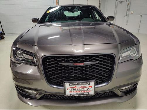 2022 Chrysler 300 S
