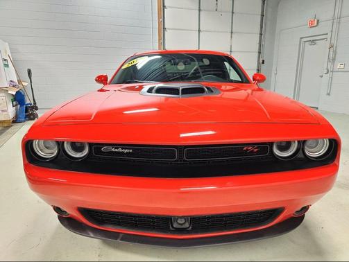 2015 Dodge Challenger R/T Plus