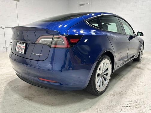 Deep Blue Metallic 2021 Tesla Model 3 Long Range