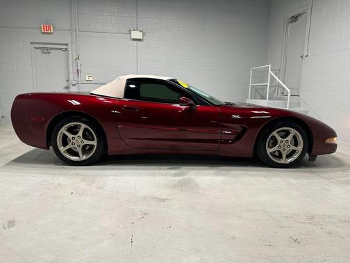 2003 Chevrolet Corvette Base