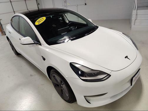 2023 Tesla Model 3 Standard Range