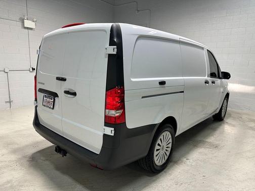 2022 Mercedes-Benz Metris Base