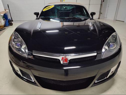 2007 Saturn Sky Red Line