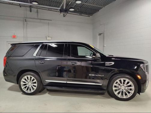 Onyx Black 2024 GMC Yukon Denali