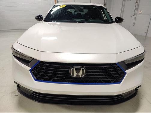 2023 Honda Accord Hybrid Base