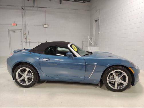 2008 Saturn Sky Red Line