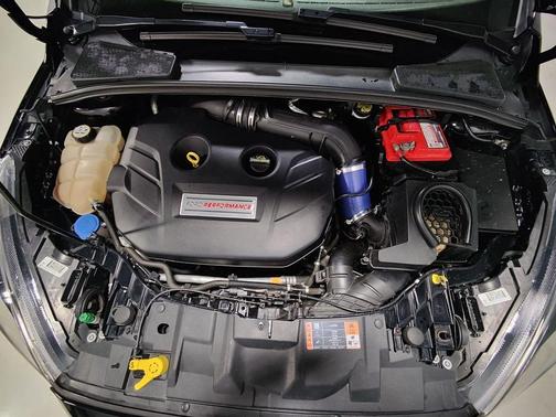 2017 Ford Focus RS Base