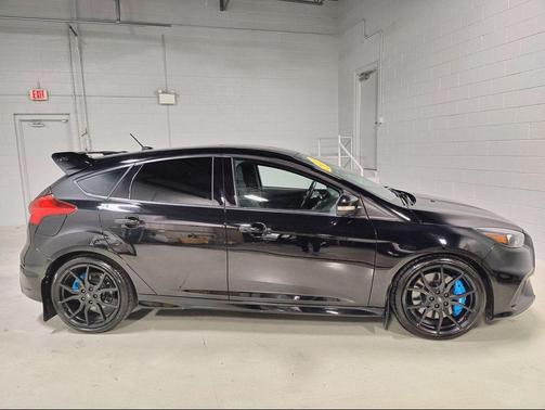 2017 Ford Focus RS Base