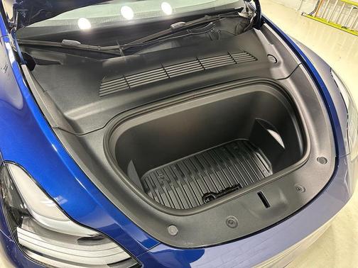 Deep Blue Metallic 2023 Tesla Model Y Long Range Dual Motor All-Wheel Drive