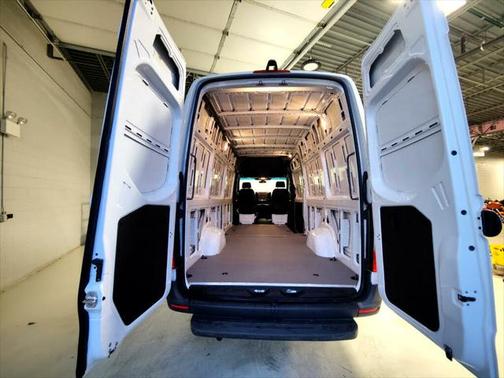 2023 Mercedes-Benz Sprinter 2500 High Roof