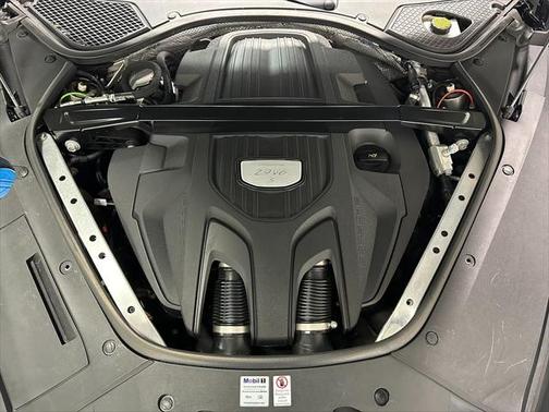 2018 Porsche Panamera 4S