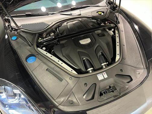 2018 Porsche Panamera 4S