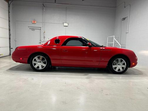 2004 Ford Thunderbird Premium
