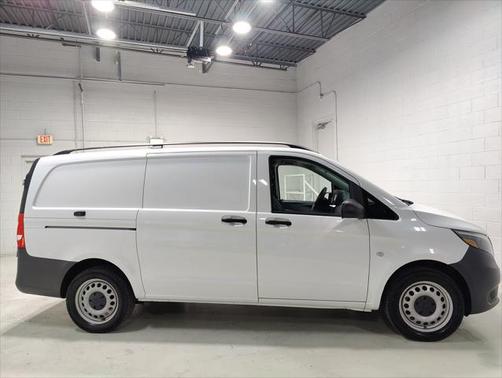 2023 Mercedes-Benz Metris Base