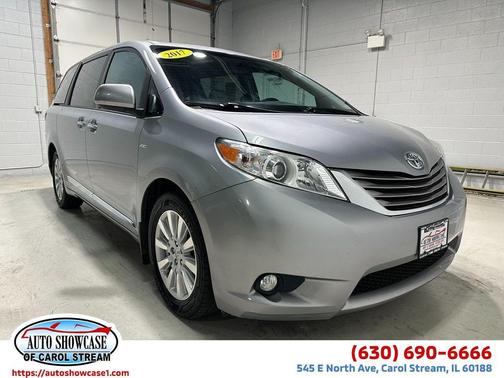 Silver Sky Metallic 2017 Toyota Sienna XLE