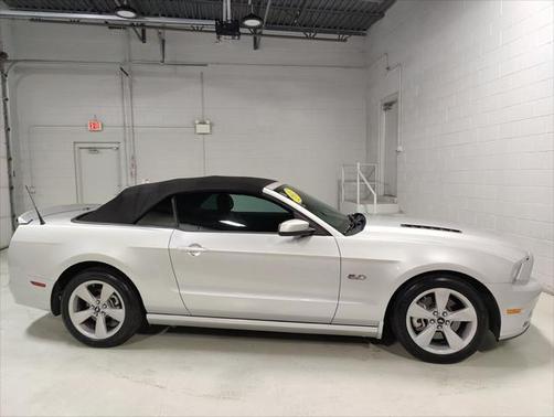 2013 Ford Mustang GT Premium
