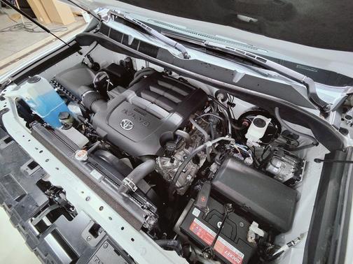 Super White 2020 Toyota Tundra TRD Pro