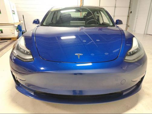 2019 Tesla Model 3 Performance