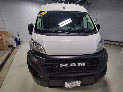 Bright White Clearcoat 2025 RAM ProMaster 2500 Tradesman
