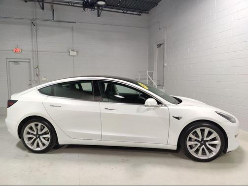 2020 Tesla Model 3 Standard Range Plus