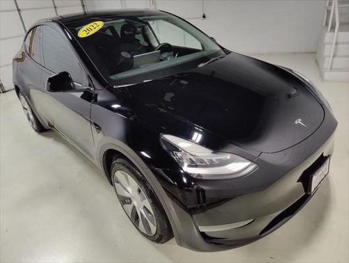 2022 Tesla Model Y Long Range Dual Motor All-Wheel Drive