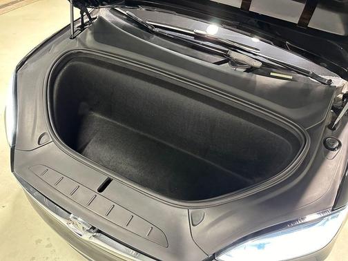 2020 Tesla Model X Long Range Plus Dual Motor All-Wheel Drive