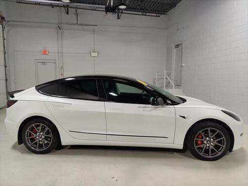 2019 Tesla Model 3 Performance