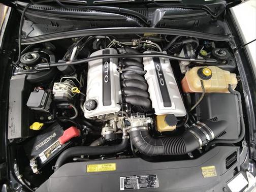 2004 Pontiac GTO Base