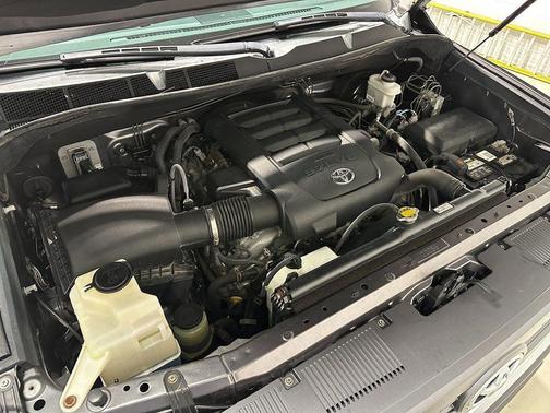 Magnetic Gray Metallic 2014 Toyota Tundra SR5