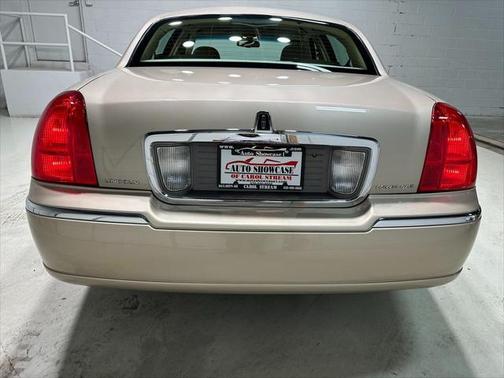 2006 Lincoln Town Car Signature