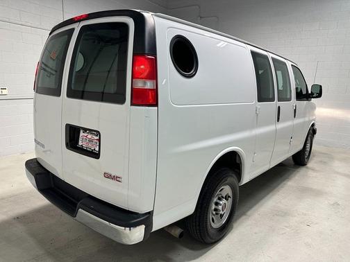 2017 GMC Savana 2500 Work Van