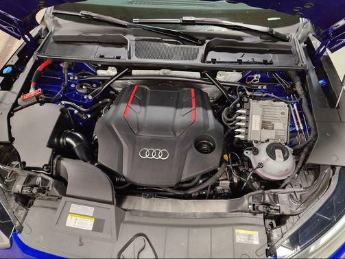 2022 Audi SQ5 3.0T Premium Plus