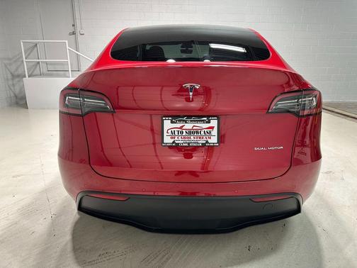 2022 Tesla Model Y Long Range Dual Motor All-Wheel Drive