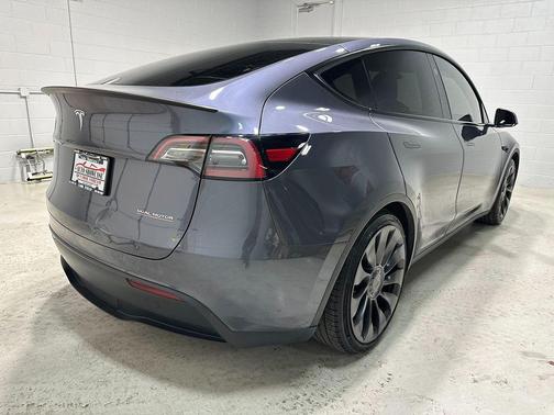 Midnight Silver Metallic 2023 Tesla Model Y Performance Dual Motor All-Wheel Drive