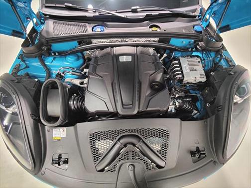 2021 Porsche Macan Base