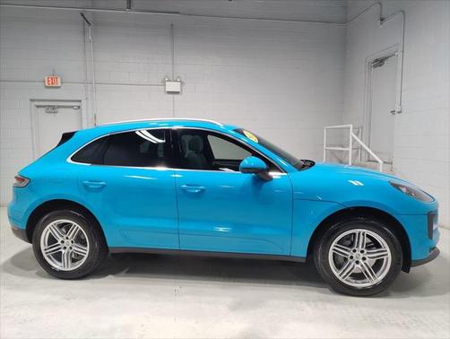2021 Porsche Macan Base