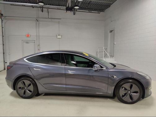 2019 Tesla Model 3 Performance