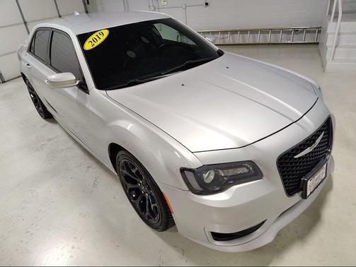 Silver Mist Clearcoat 2019 Chrysler 300 S