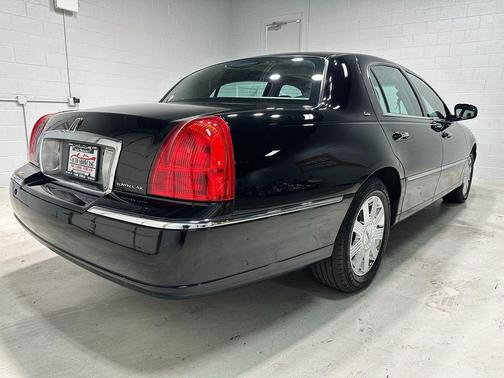 2003 Lincoln Town Car Cartier