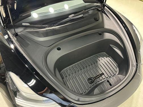 Solid Black 2022 Tesla Model 3 Performance