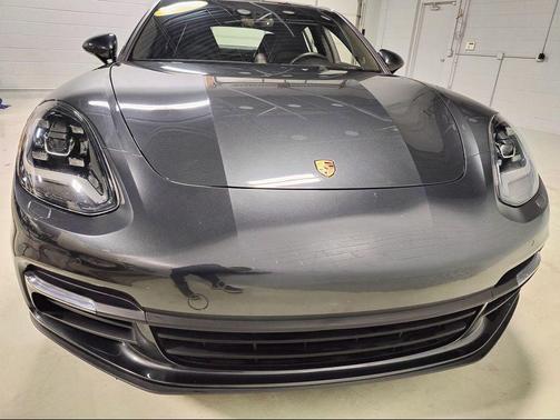 2018 Porsche Panamera 4S