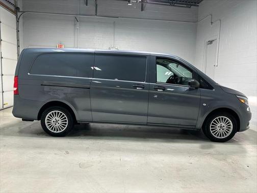 2019 Mercedes-Benz Metris Base